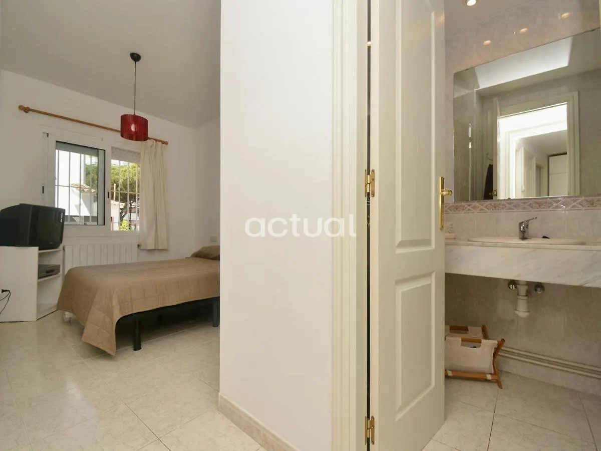 Apartament Mar D'Aro Esc 2 Bajos B Platja d'Aro 0*,